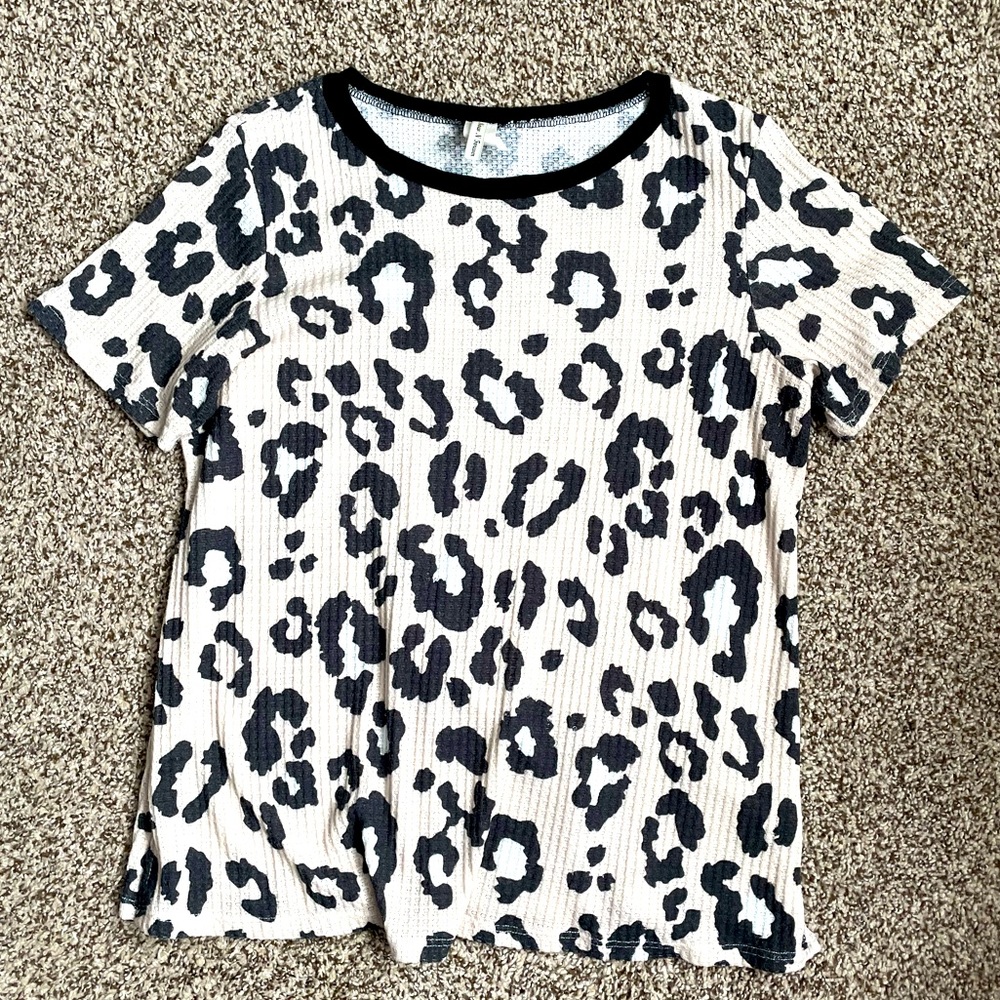 Womens leopard top